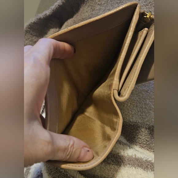 Miu Miu Compact wallet - Picture 3 of 13